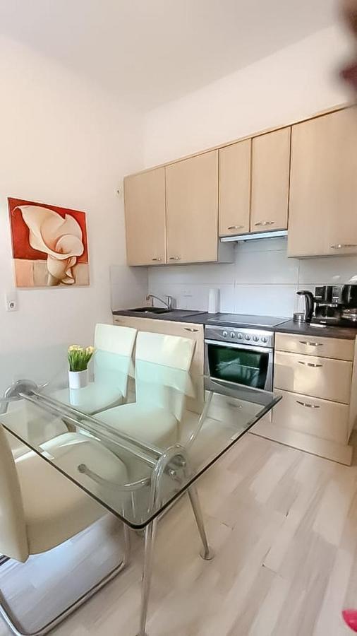 Private Room In Shared Apartment Pr4-9 Vienna Exterior photo